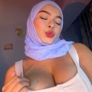 Cam girl aneesa_darzi