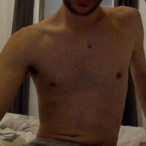 hornyfrenchiboy Live Cam