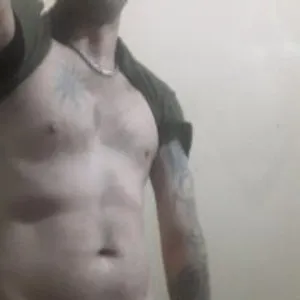 maxwhiteqwerty from stripchat